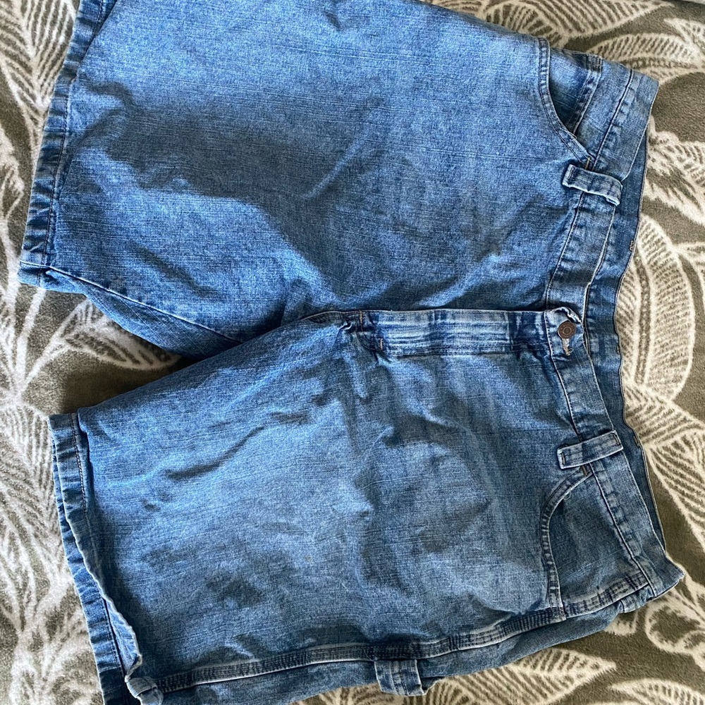 Wrangler Jean shorts size 40